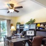 Un ventilateur de plafond pour agrémenter sa décoration