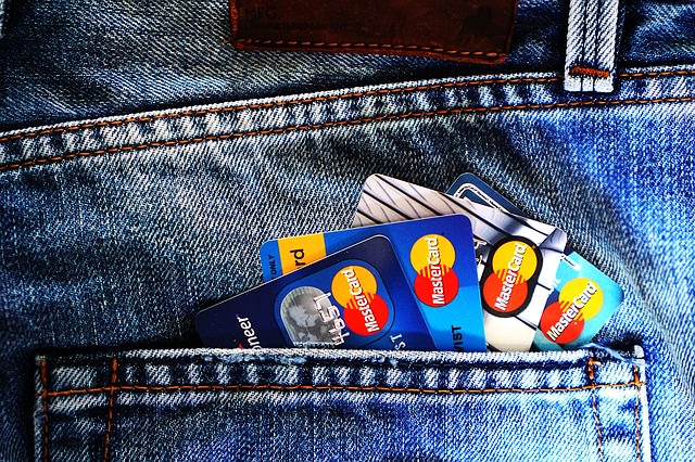 credit card 1583534_640