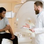 Comment la précarité médicale affecte-t-elle la santé ?