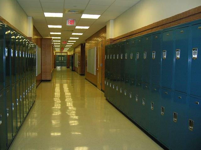 vestiaires college